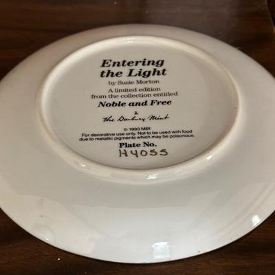 COLLECTOR'S HORSE PLATES AND STATUES