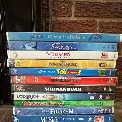 CHILDREN'S MOVIES ON DVD AND VHS