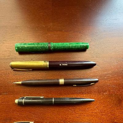FOUNTAIN PENS AND 2 PENCILS (14K TIP ON ONE PEN)