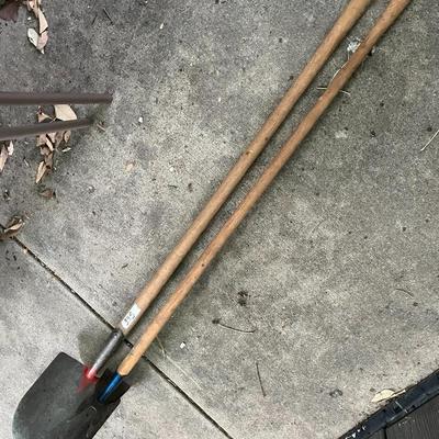 Made In USA True Temper Heat Treated Shovel and Hoe With Spikes