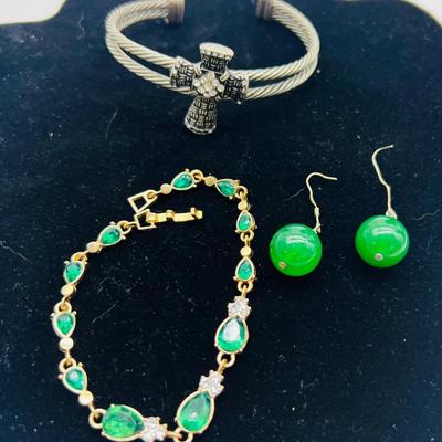 Ladies Jewelry Lot
