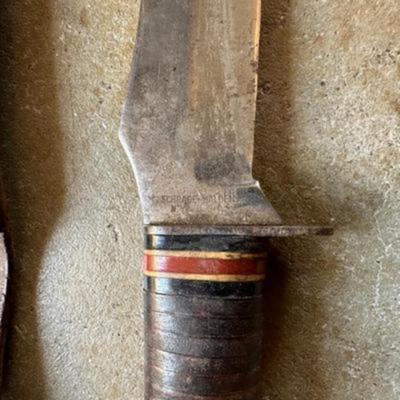 SCHRADE WALDEN FIXED BLADE KNIFE WITH SHEATH