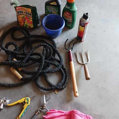 GARDEN TOOLS, CHEMICALS AND HOSE
