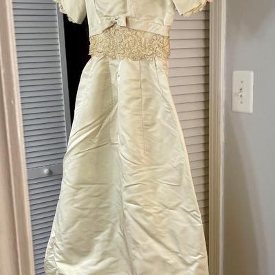 Vintage wedding gown