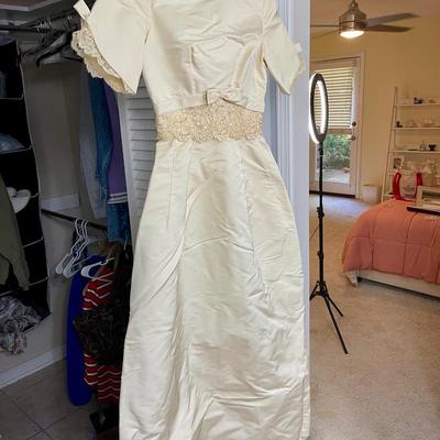 Vintage wedding gown