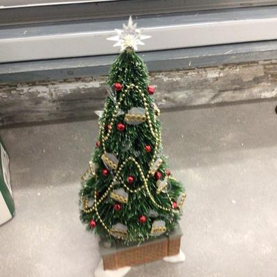 Celebration Tree 2000 Dept. 56 Village Accessory