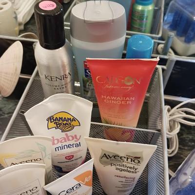 TOILETRIES AND ELECTRIC CURLERS