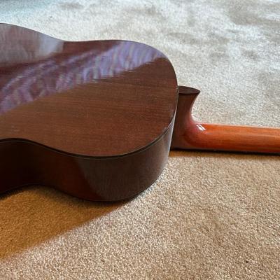 YAMAHA G - 100A ACOUSTIC GUITAR WITH EXTRAS