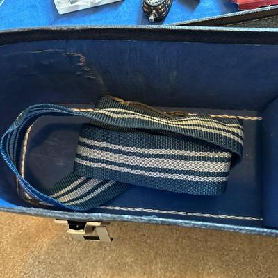 YAMAHA G - 100A ACOUSTIC GUITAR WITH EXTRAS