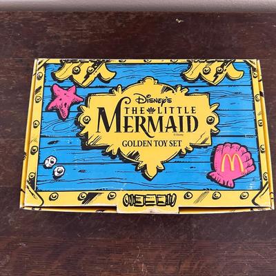 DISNEY'S THE LITTLE MERMAID GOLDEN TOY SET