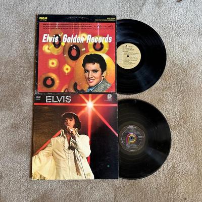 2 ELVIS PRESLEY RECORD ALBUMS