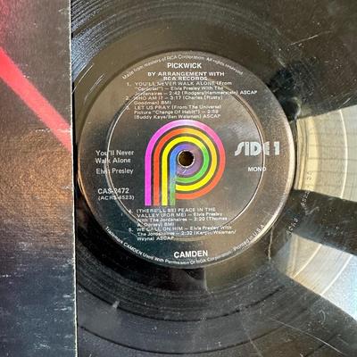 2 ELVIS PRESLEY RECORD ALBUMS