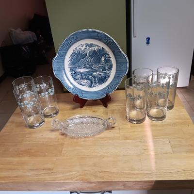 CURRIER & IVES PLATTER, 7 FLORAL GLASSES AND A RELISH TRAY