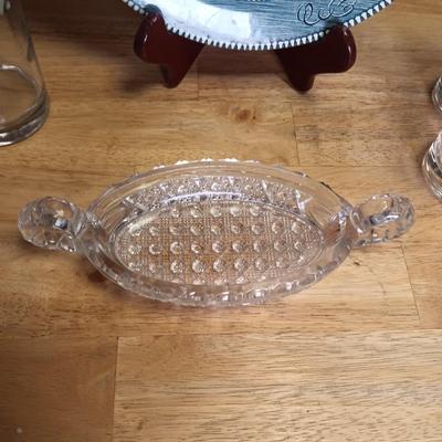 CURRIER & IVES PLATTER, 7 FLORAL GLASSES AND A RELISH TRAY