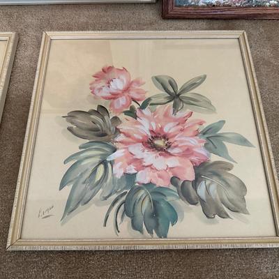 WALL DECOR