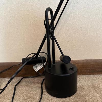 UV-C SANITIZING WAND, JENSEN STEREO CD CASSETTE PLAYER, SMALL FAN AND LAMP