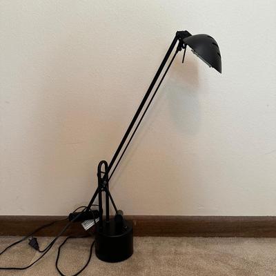 UV-C SANITIZING WAND, JENSEN STEREO CD CASSETTE PLAYER, SMALL FAN AND LAMP