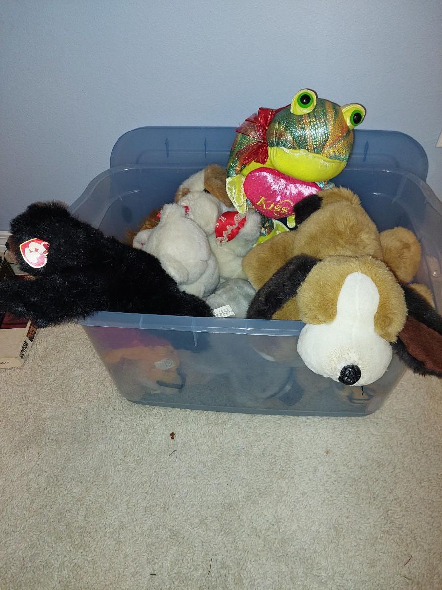 Stuffed Animals Lot Estatesales Org