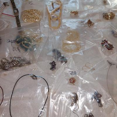 Mixed costume jewelry lot