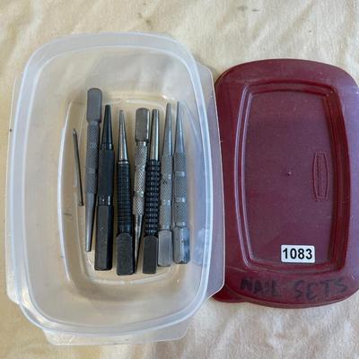 Nail set