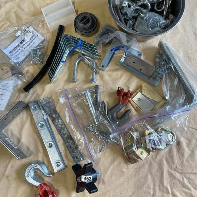 Mending brackets