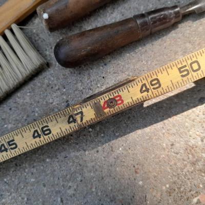 Collection of vintage folding rulers - Utility rule most with brass hinges