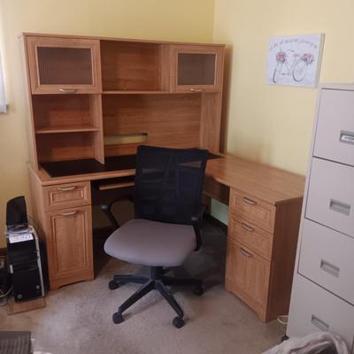 L-SHAPED COMPUTER DESK WITH HUTCH PLUS A DESK CHAIR