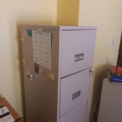 STEELWORKS LOCKING 4 DRAWER FILING CABINET
