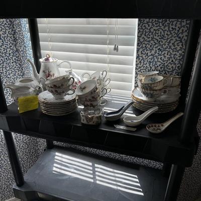 Royal Rose Tea Set