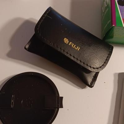 vintage Nikon 35mm camera with a BUNCH of accessories and carry case