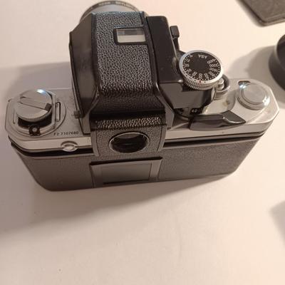 vintage Nikon 35mm camera with a BUNCH of accessories and carry case