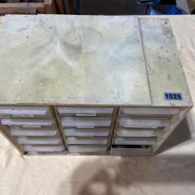 Electric supply cabinet