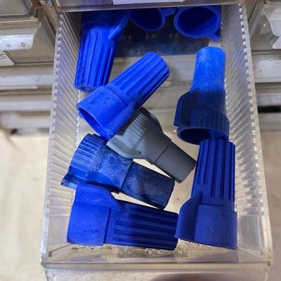 Electric supply cabinet