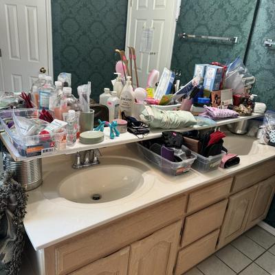 Bathroom toiletries