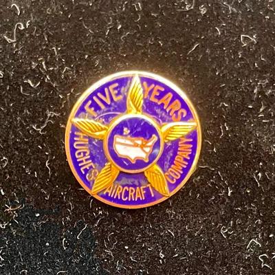 VTG 10k Hughes Aircraft Company 5 Years Gold Blue Enamel Screwback Lapel Pin