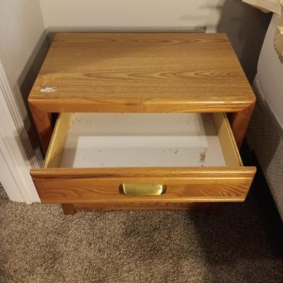 Stanley Night stand with drawer