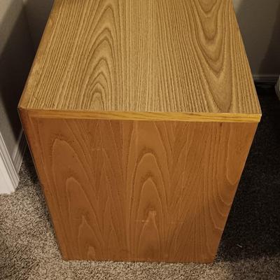 Stanley Night stand with drawer