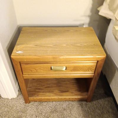 Stanley Night stand with drawer