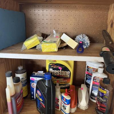 Carpet cleaner & household chemicals