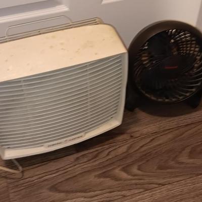 Vintage retro GE electric box fan with Honeywell small tabletop fan