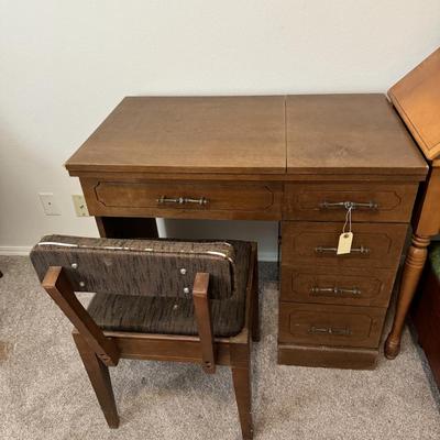 Sewing table & chair