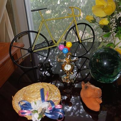 KNICK KNACKS