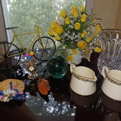 KNICK KNACKS