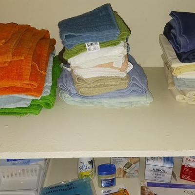 TOWELS AND WASHCLOTHS