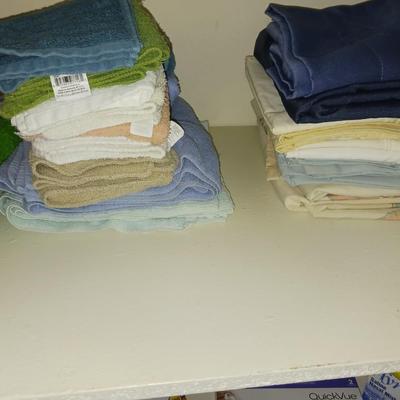 TOWELS AND WASHCLOTHS