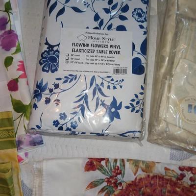 TABLECLOTHS AND DISH TOWELS