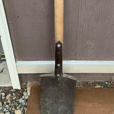 Shovel
