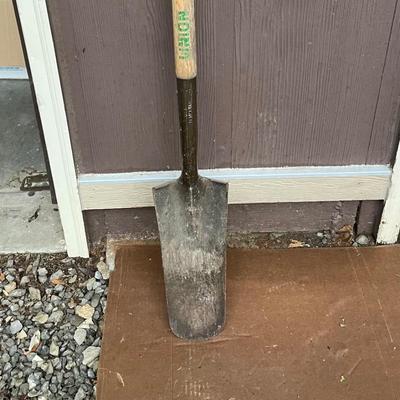 Shovel