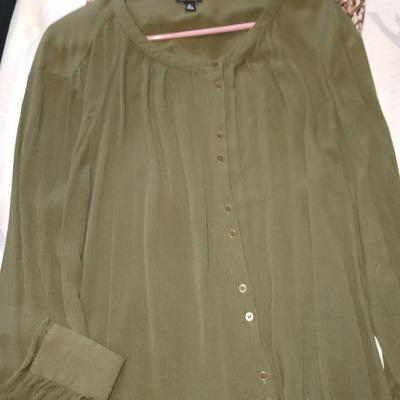 LADIES CLOTHES 2X