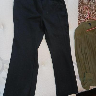 LADIES CLOTHES 2X